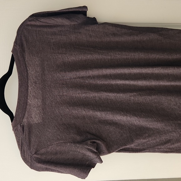 Fossil embelished v-neck tshirt - Picture 4 of 6